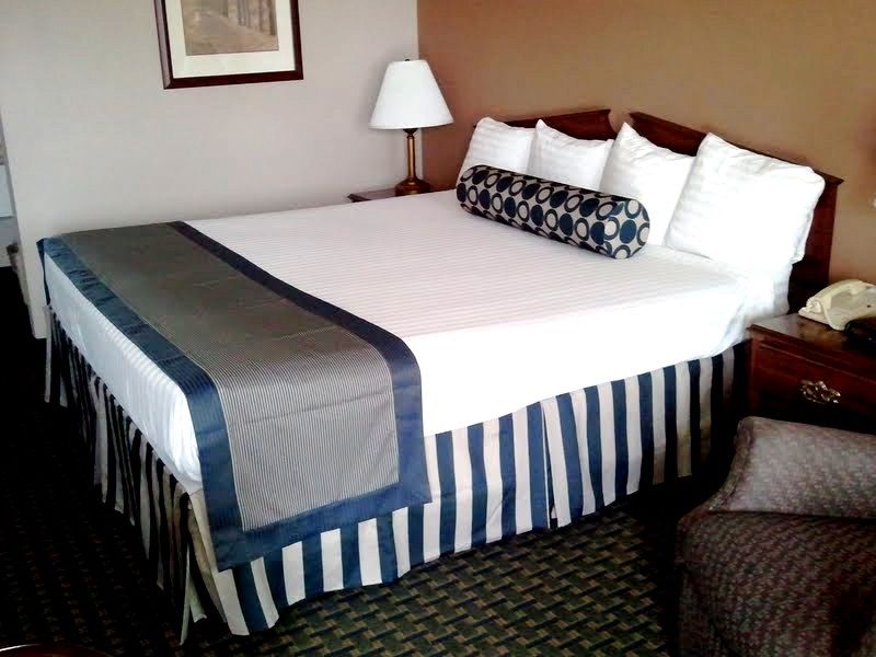 Magnuson Hotel Red Baron Garden City Camera foto